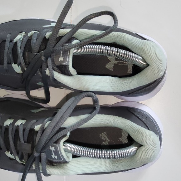 Under Armour Micro G Assert 7 Gray Womens Size US10 Running Shoes 3020674-102 - Picture 3 of 11